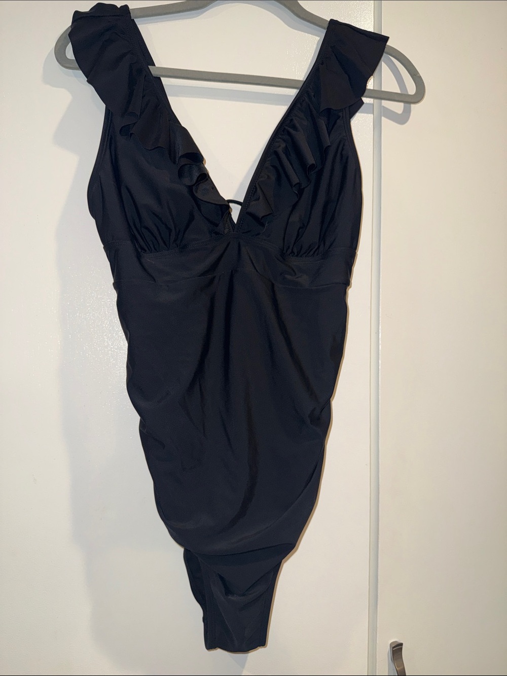 Cupshe Black Ruffle V-Neck One-Piece Swimsuit